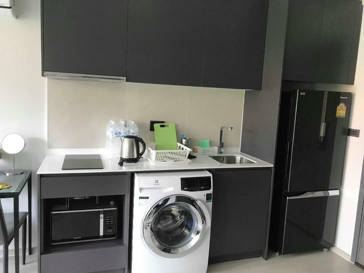 Cbd Asoke/Nana/Ploenchit +2 Mins To Terminal 21 Appartement Bangkok Buitenkant foto
